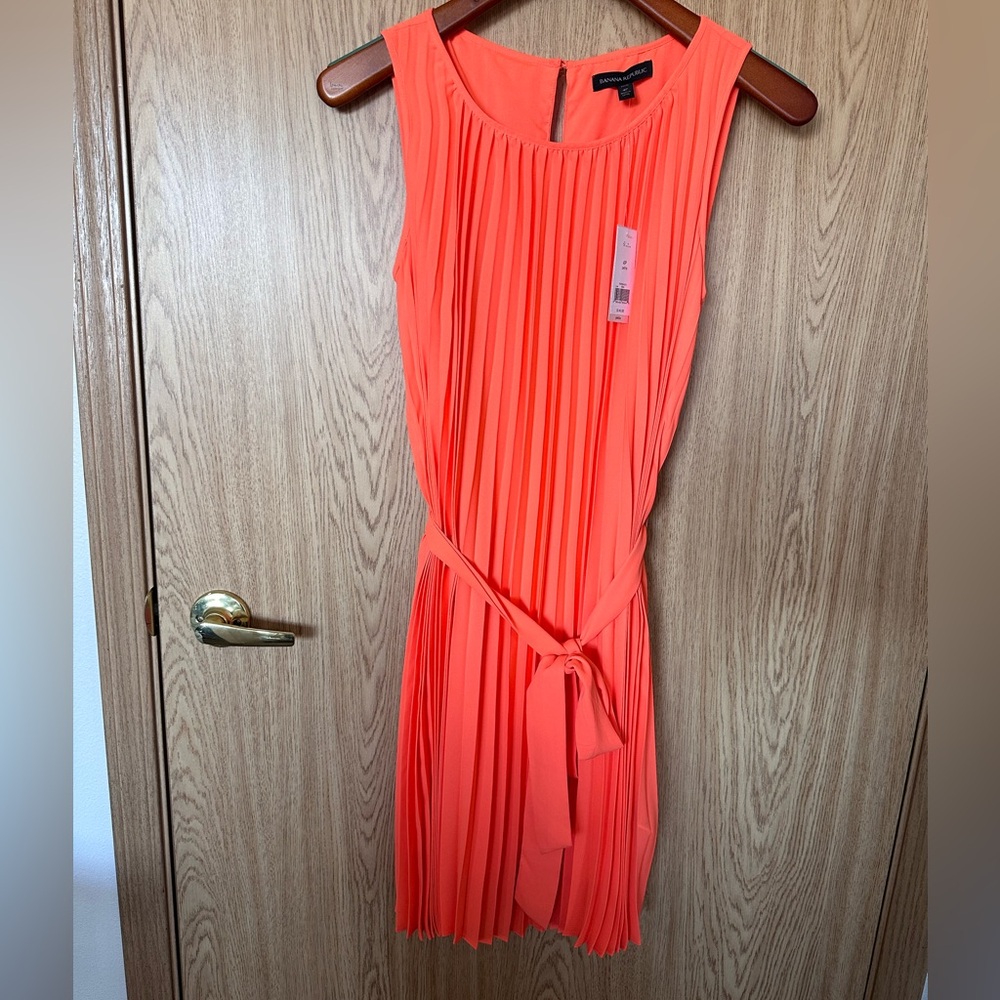 New Banana Republic Coral/Orange Pleated Tie Waist Sleeveless Dress Women’s 4P